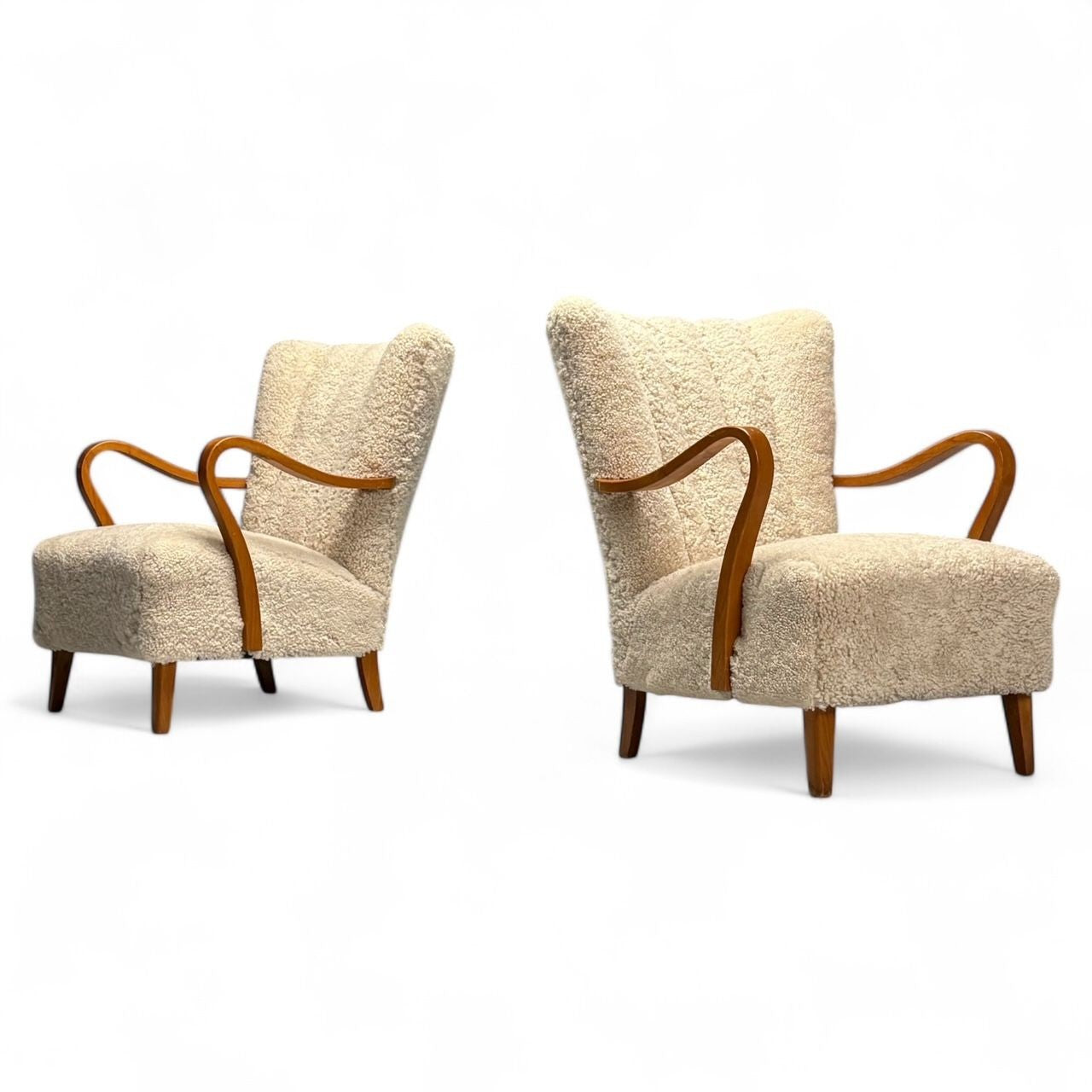 Swedish Mid-Century Modern, Lounge Chairs, Beige Sheepskin, Oak, Sweden, 1940s