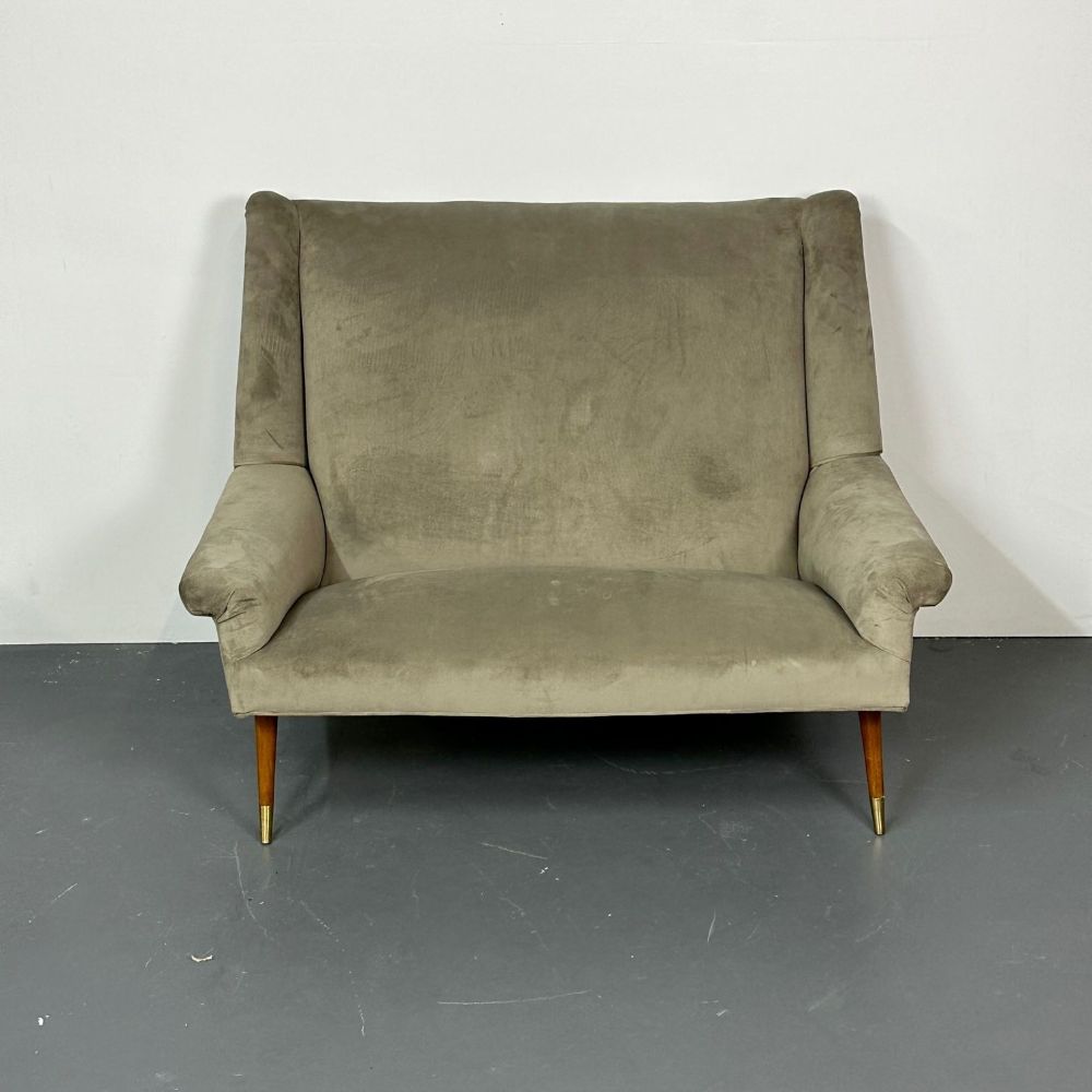 Italian Mid-Century Modern Gio Ponti Style Sofa / Settee, Velvet, Walnut, 1950s