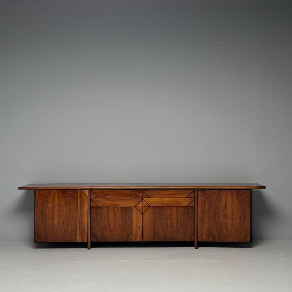 Giampiero Vitelli, Catalano, Italian Mid-Century Modern, Large Sideboard, 1970s