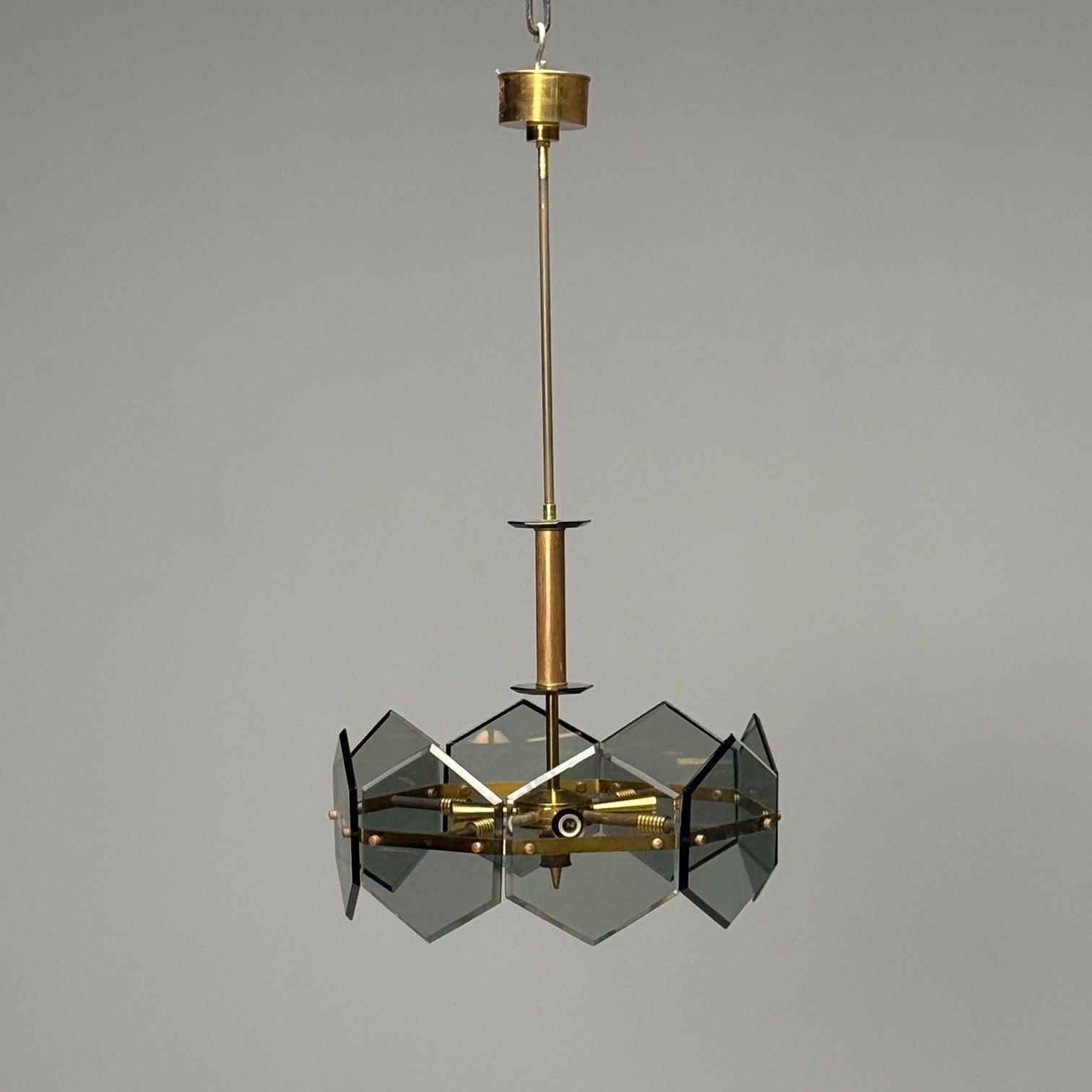 Gino Paroldo, Fontana Arte, Italian Mid-Century Modern, Chandelier, Brass, Glass