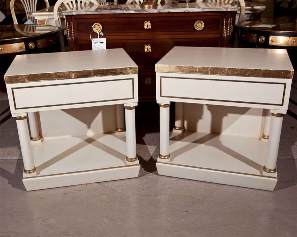 Pair of White Painted End Tables/Nightstands