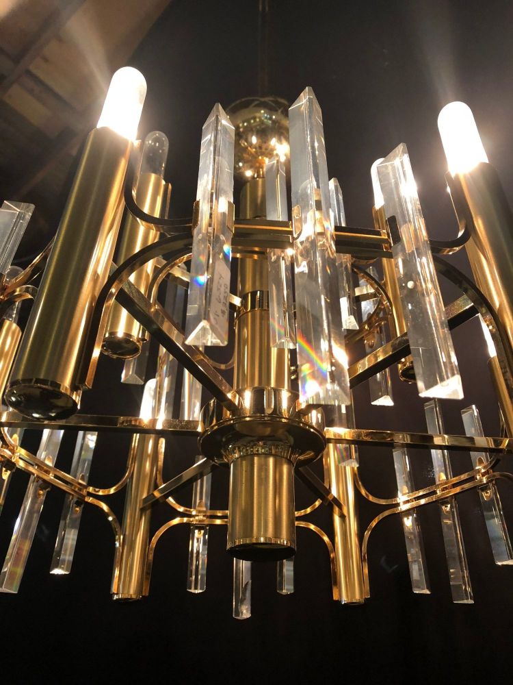 Tommi Parzinger Style Brass Chandelier Cylindrical Lights Crystal Prisms