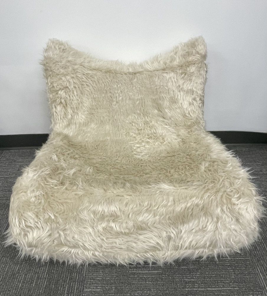 Low Slung Vintage Swivel Chair in New Fur