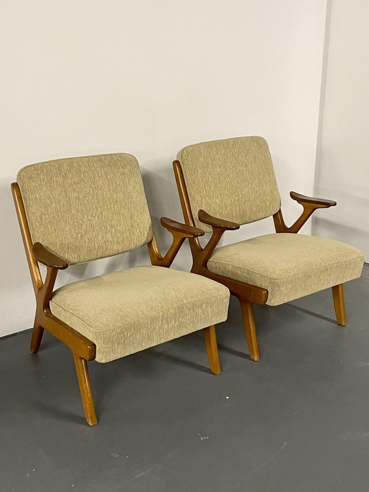 Pair of Mid-Century Modern Easy / Lounge / Arm Chairs, Sweden, 1960s, S. Makaryd