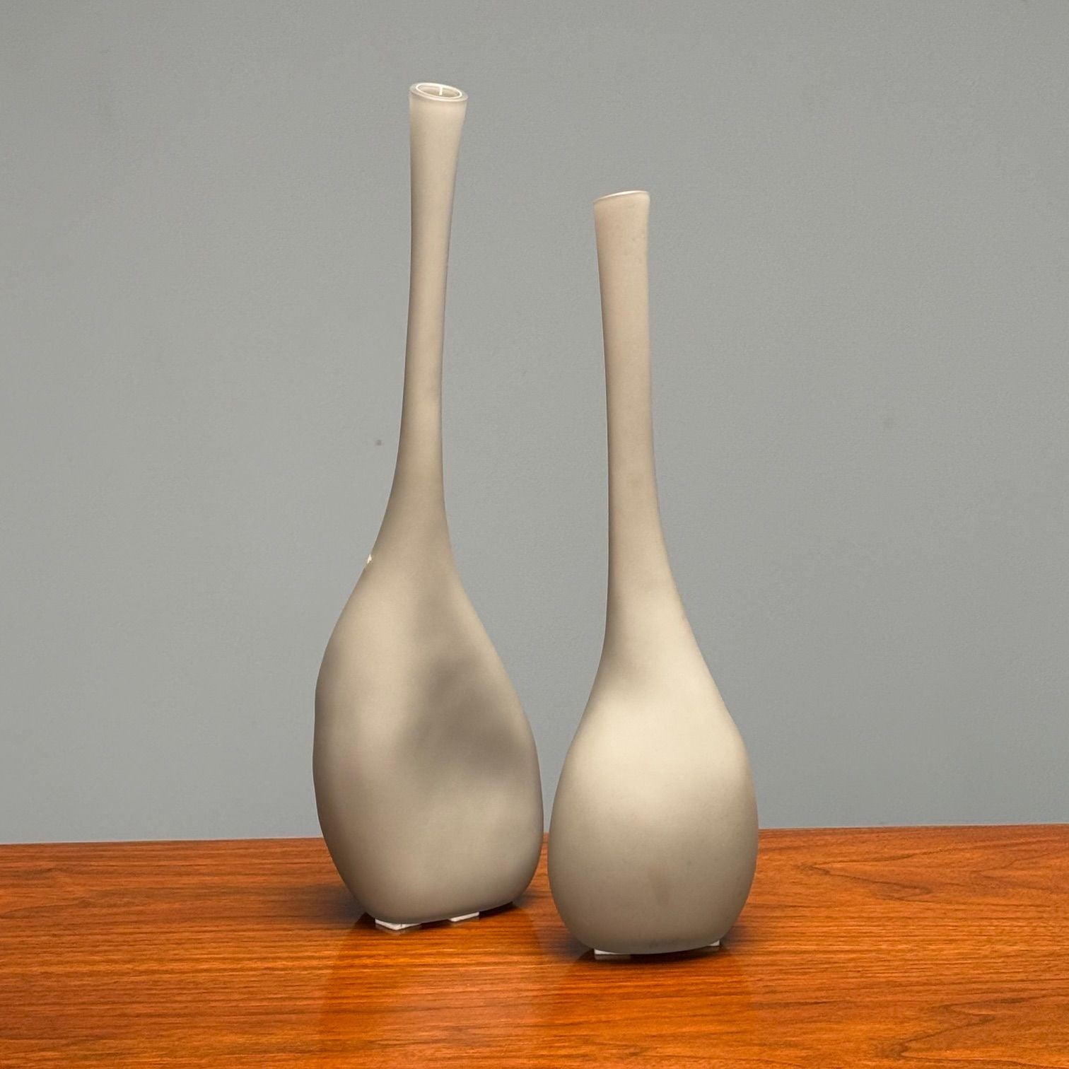 Alfredo Barbini, Italian Mid-Century Modern, Vases, Grey Glass, Italy, 1970s