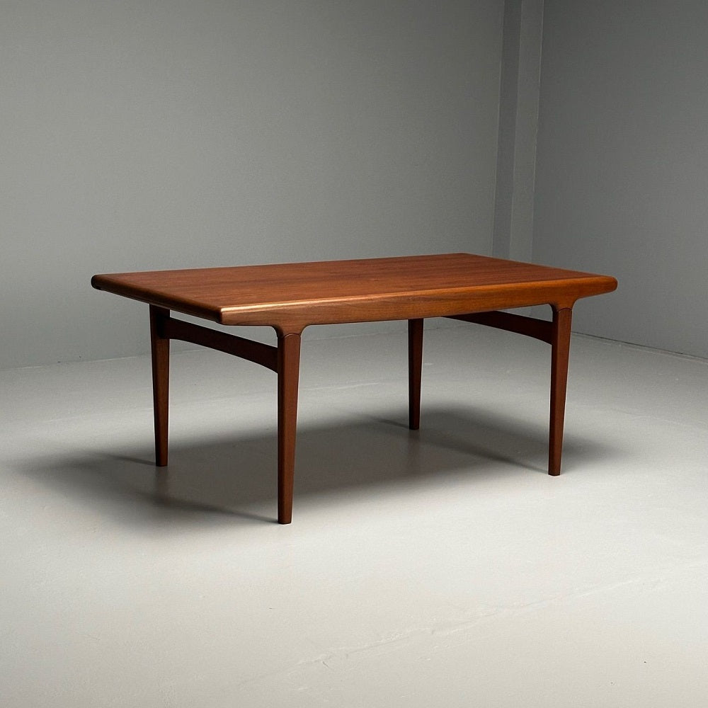 Johannes Andersen, Danish Mid-Century Modern, Dining Table, Teak, Denmark, 1960s