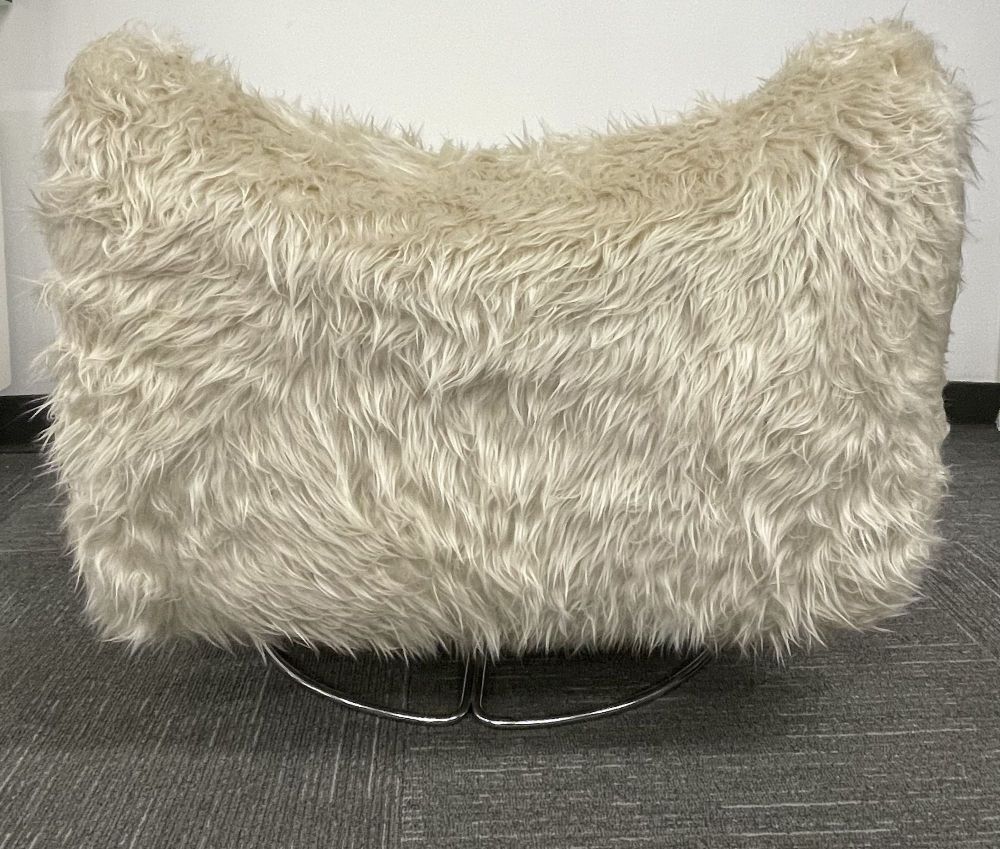 Low Slung Vintage Swivel Chair in New Fur