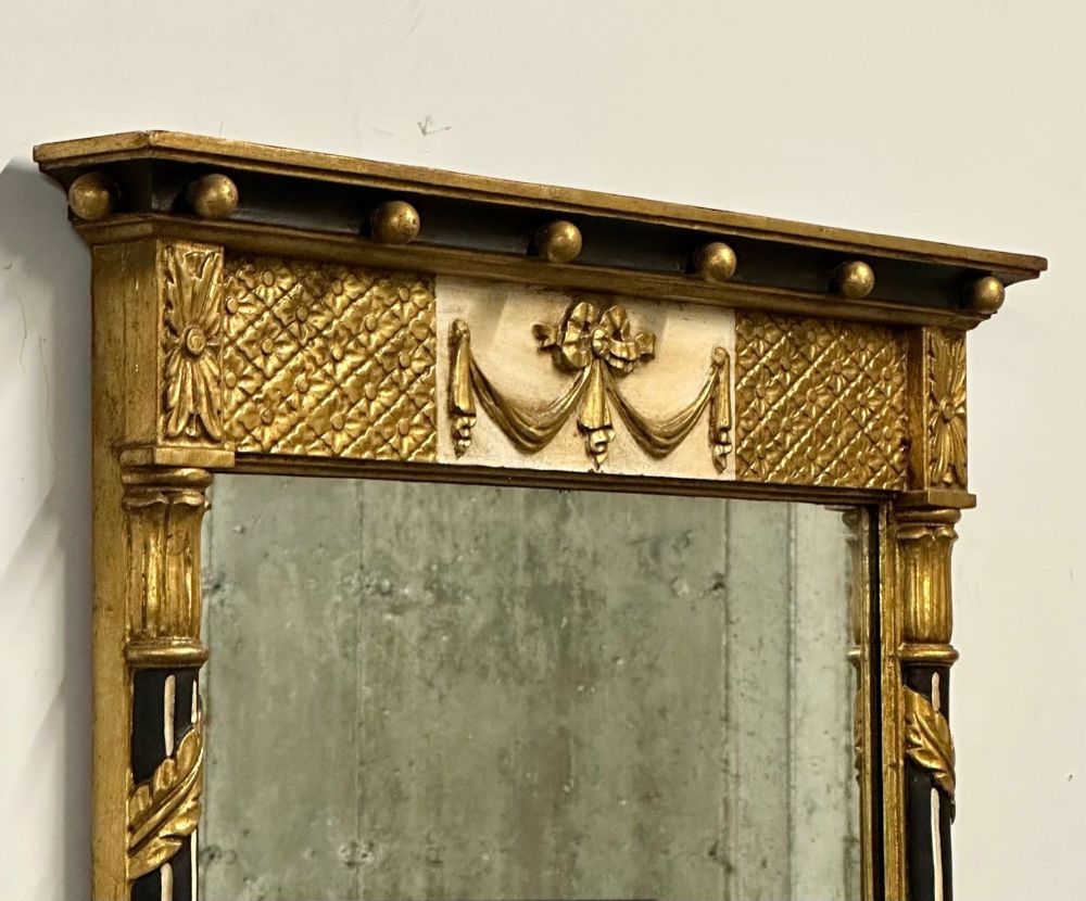 Hollywood Regency Giltwood Mirror, Wall / Console Mirror, Made in Italy