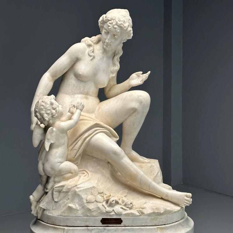 Jean-Marie Boucher, Venus and Cupid Marble Statue, White Marble, Romantic, 1910