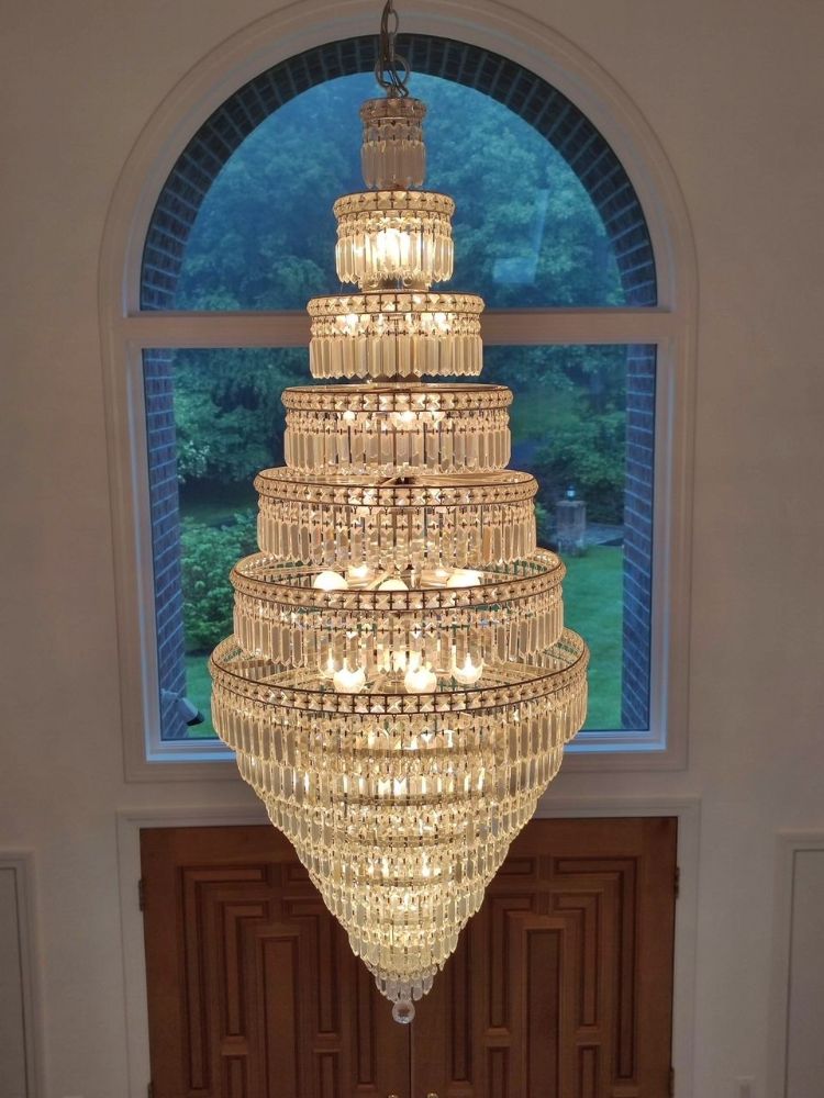 13 Tier Wedding Cake Chandelier. Crystal Prisms. 1970s