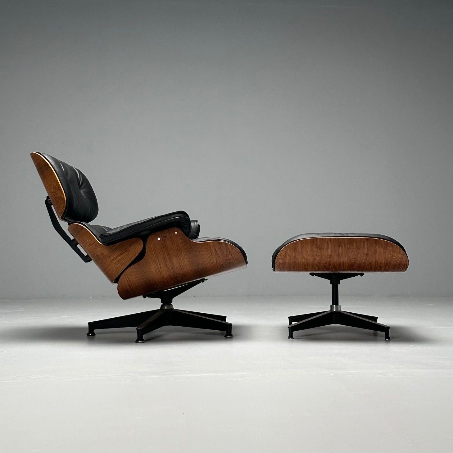 Charles & Ray Eames, Mid-Century Modern, Eames Lounge Chair, Black Leather, Wood