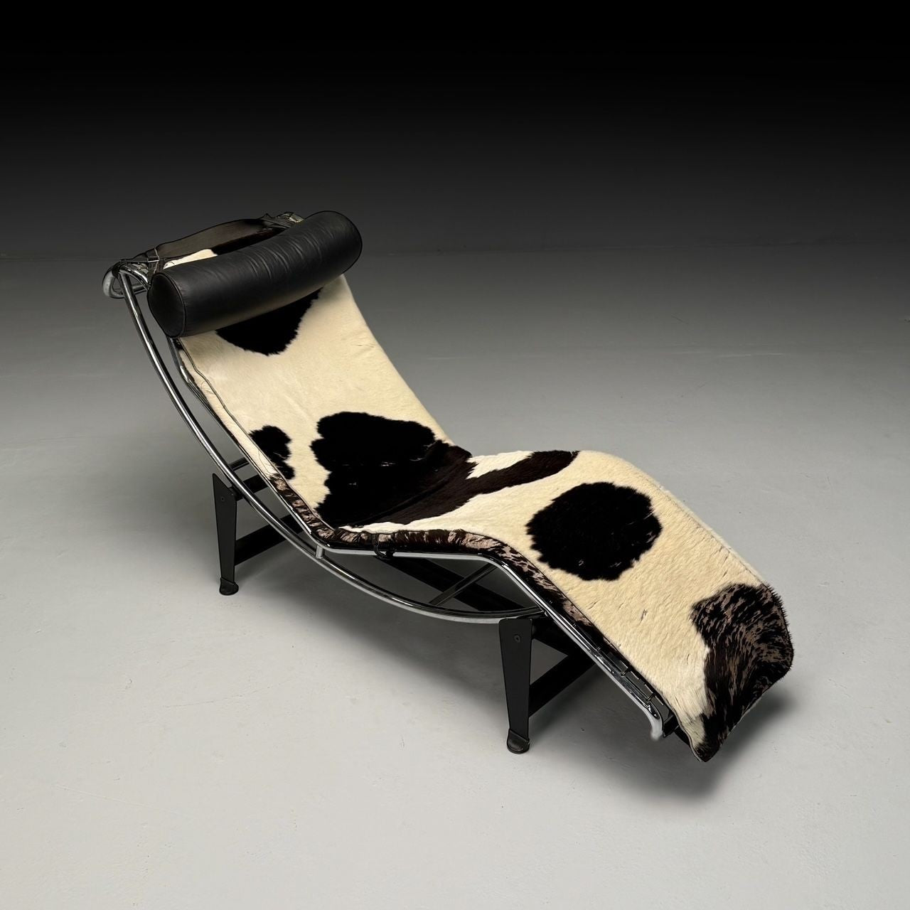 Le Corbusier Style, Mid-Century Modern, Chaise Lounge, Cowhide, Metal, 20th C.