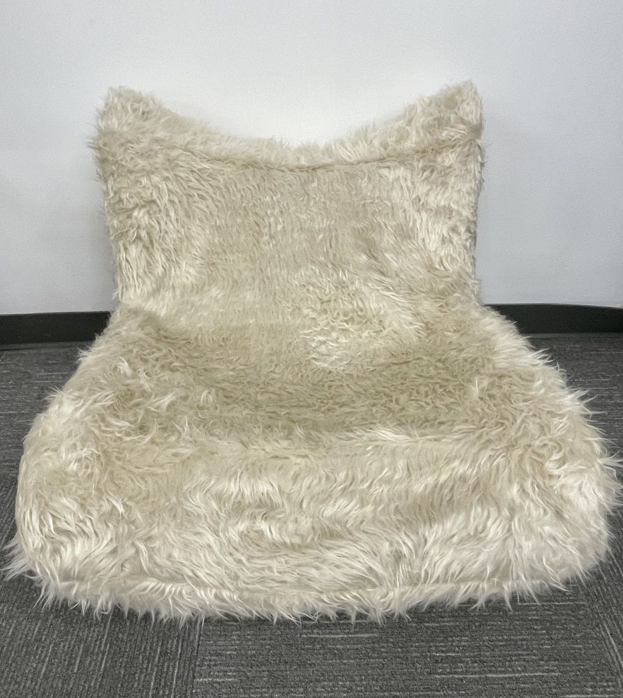 Low Slung Vintage Swivel Chair in New Fur