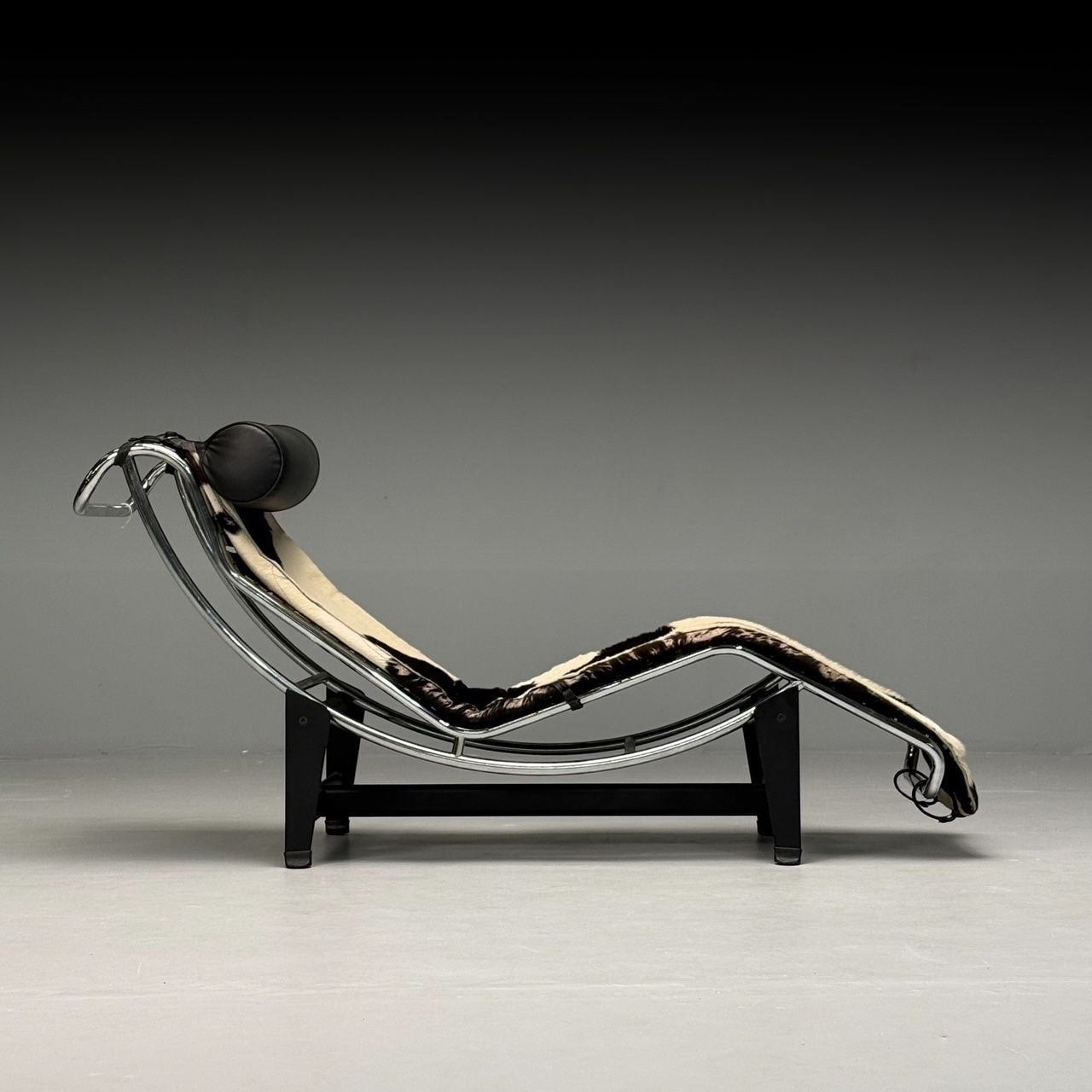 Le Corbusier Style, Mid-Century Modern, Chaise Lounge, Cowhide, Metal, 20th C.