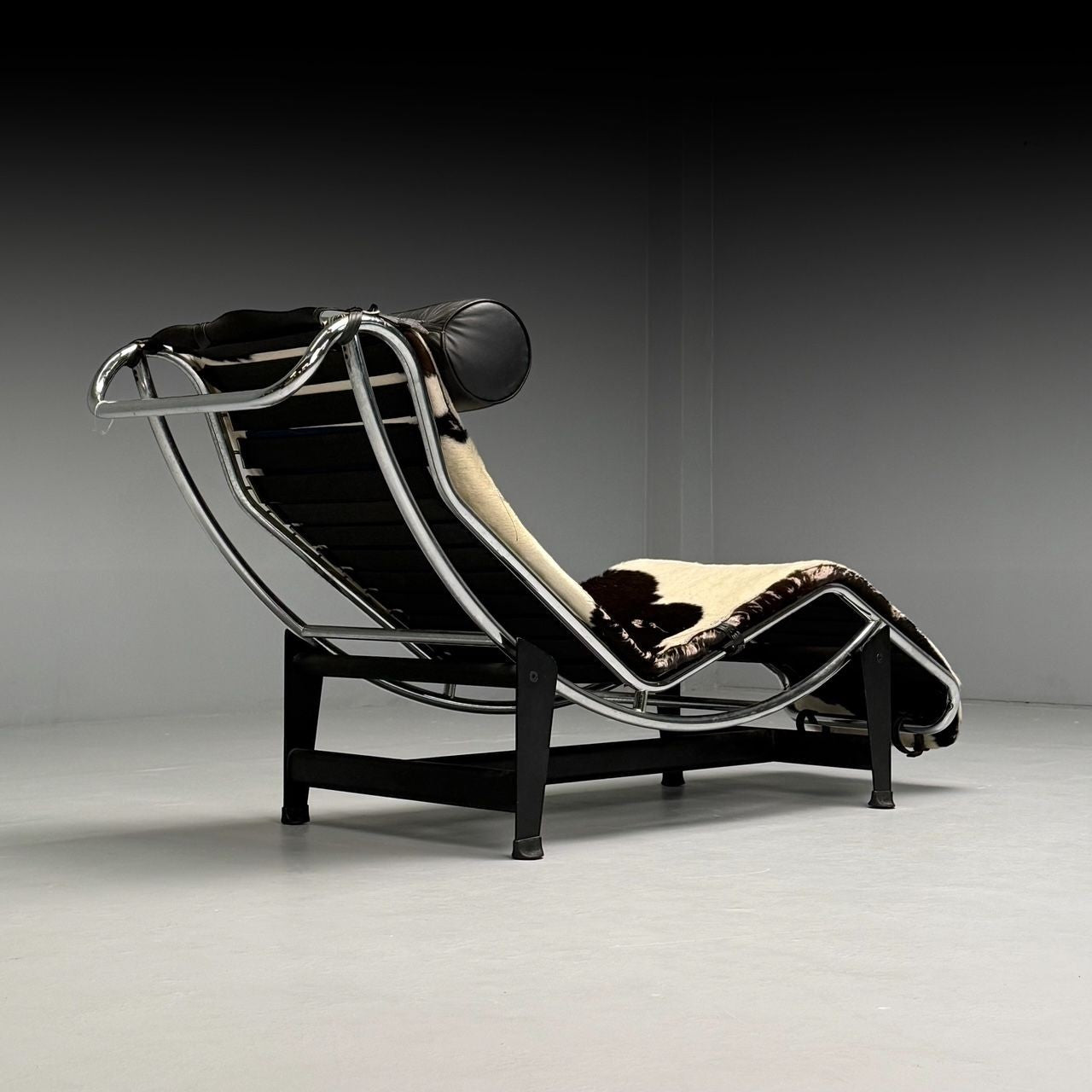 Le Corbusier Style, Mid-Century Modern, Chaise Lounge, Cowhide, Metal, 20th C.