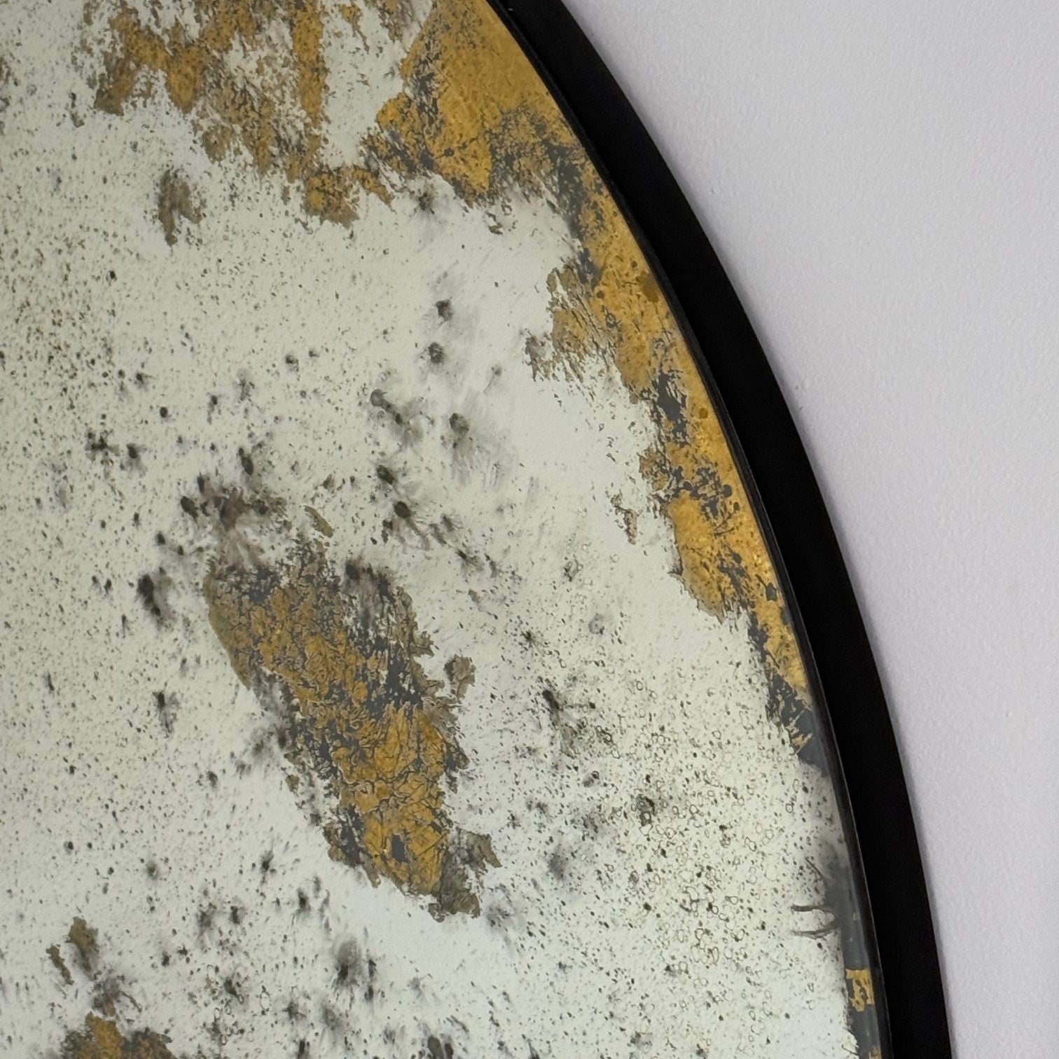 Hollywood Regency Style, Round Wall Mirrors, Eglomise Glass, Gold Leaf, 21st C.